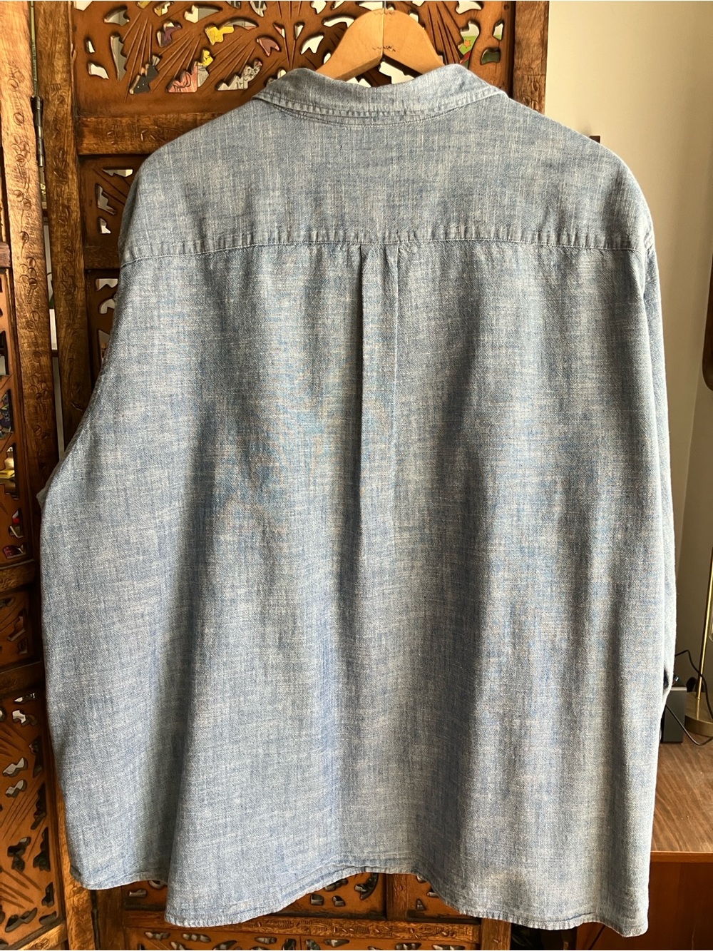 Levi’s light blue, 100% cotton button down shirt, long sleeve - Picture 5 of 7